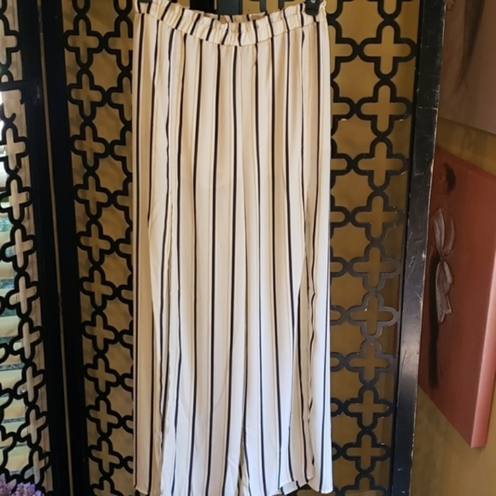 NWT IRIS GOLD BLACK WIDE LEG PALAZZO PANT